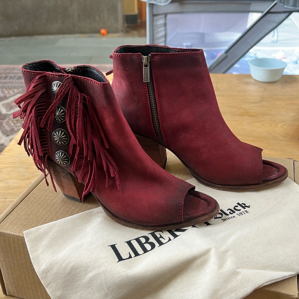 Liberty Black Rojo Concho bootie size 11 NIB